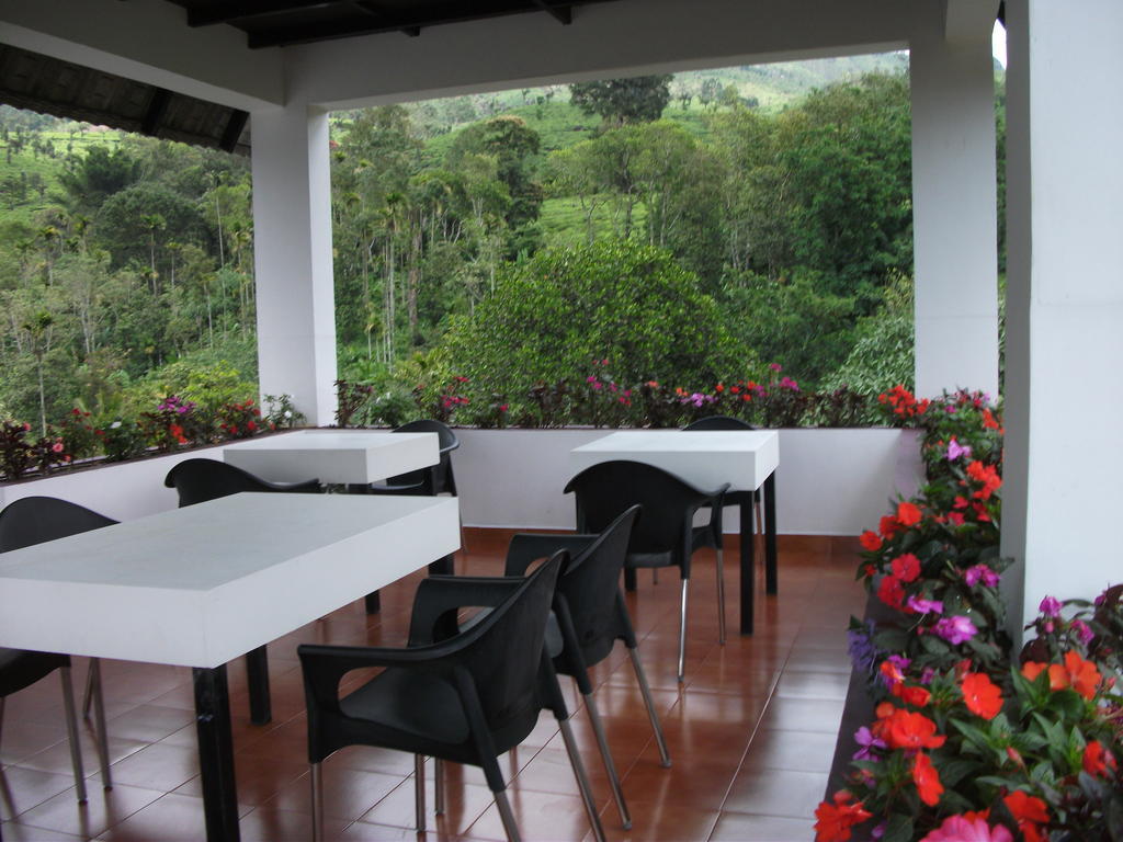 Gruenberg Tea Plantation Haus Bed & Breakfast Munnar Exterior foto