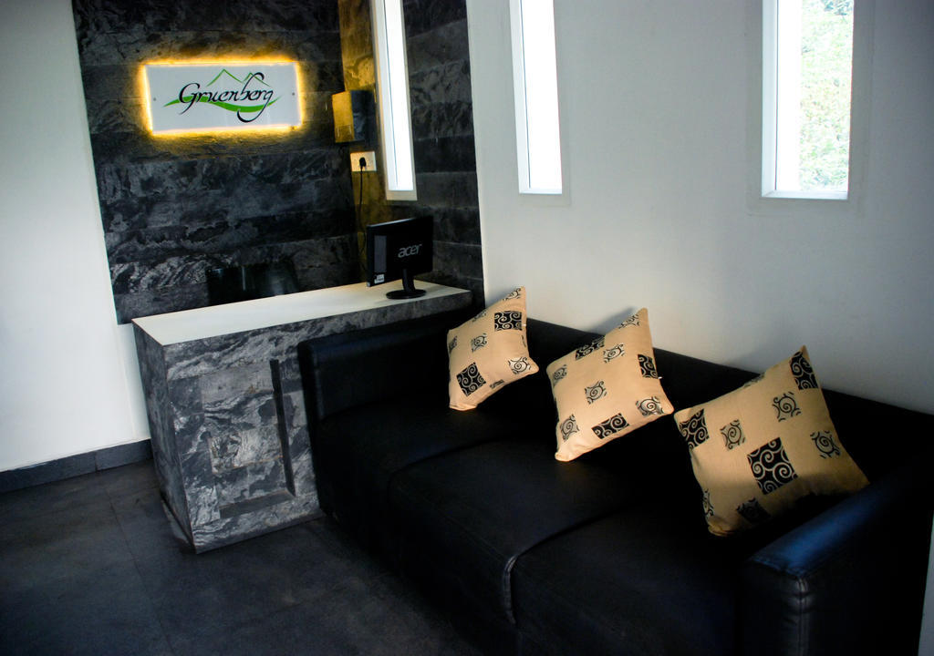 Gruenberg Tea Plantation Haus Bed & Breakfast Munnar Exterior foto